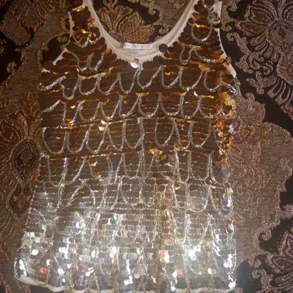 Embellished Top - Picture 2 of 3